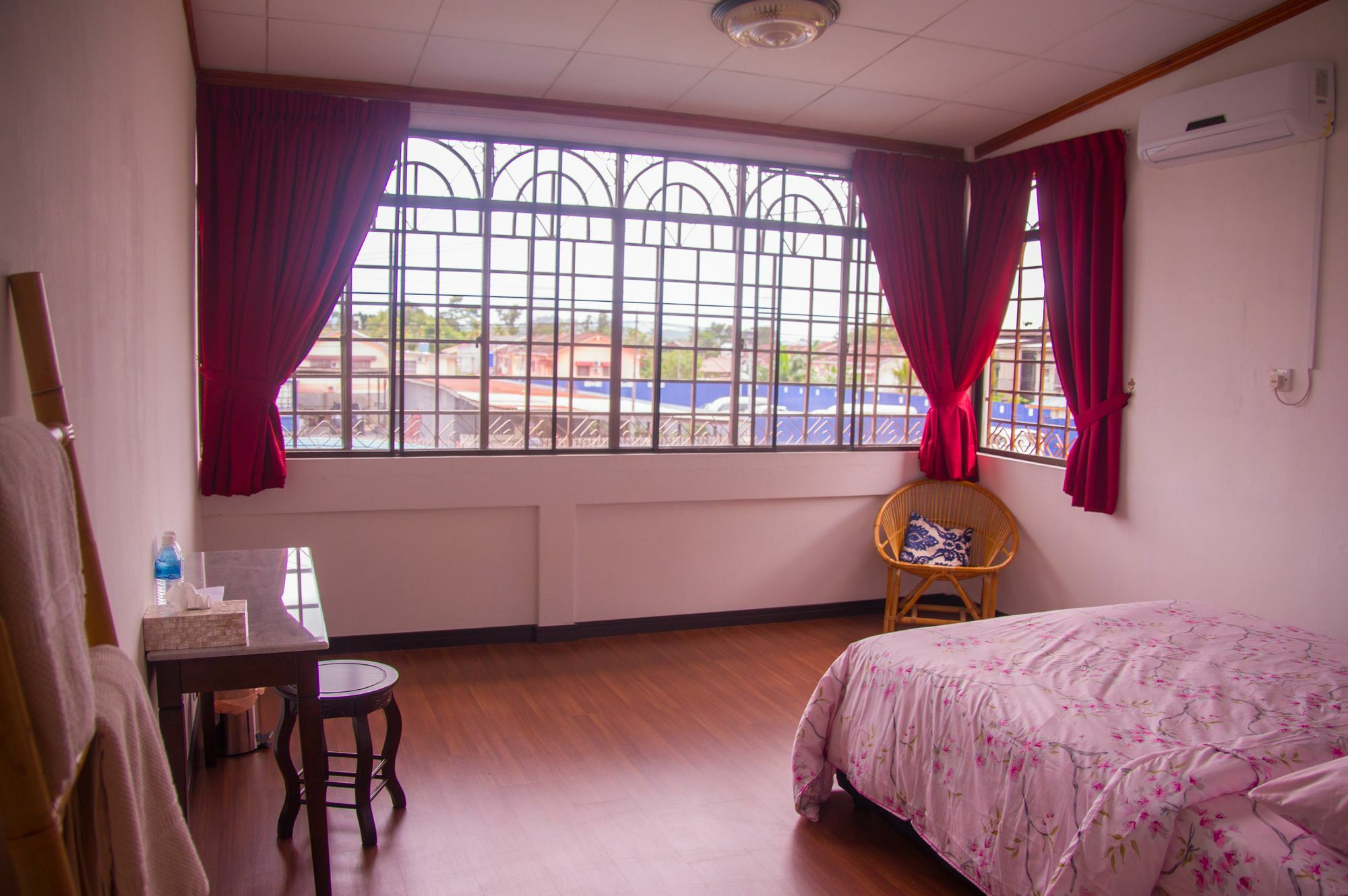 Bike And Tours Bed And Breakfast Lahad Datu Zewnętrze zdjęcie