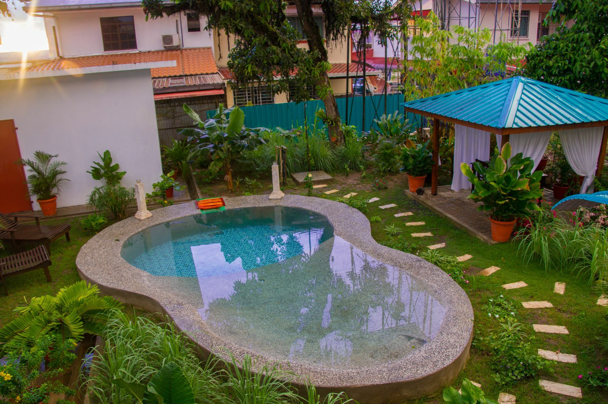 Bike And Tours Bed And Breakfast Lahad Datu Zewnętrze zdjęcie